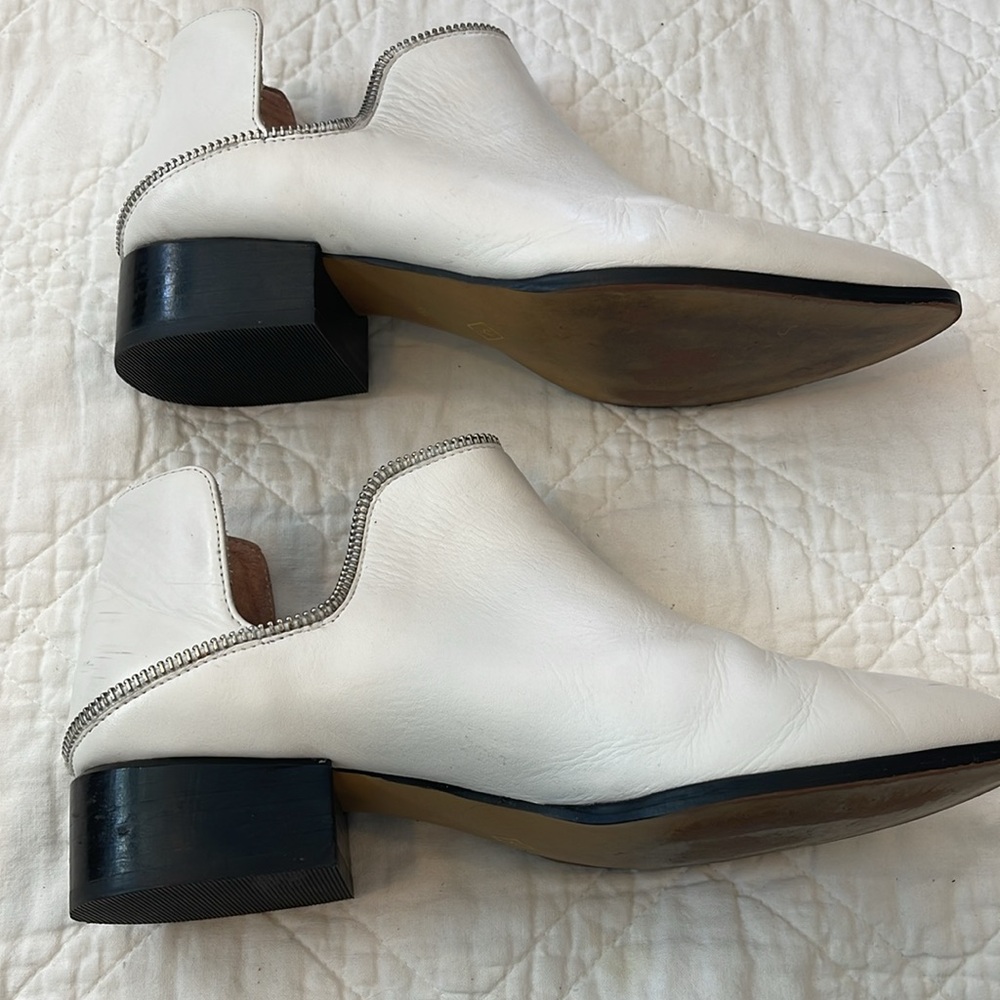 Women’s booties - Picture 3 of 7